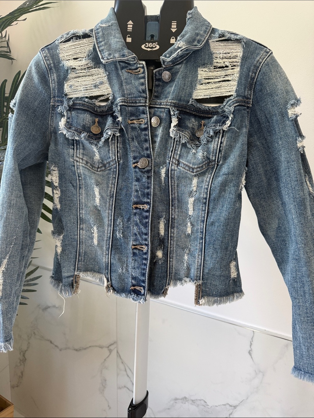 Cello Distressed Crop Denim Jacket Blue Shredded Ripped Raw Hem Streetwear M